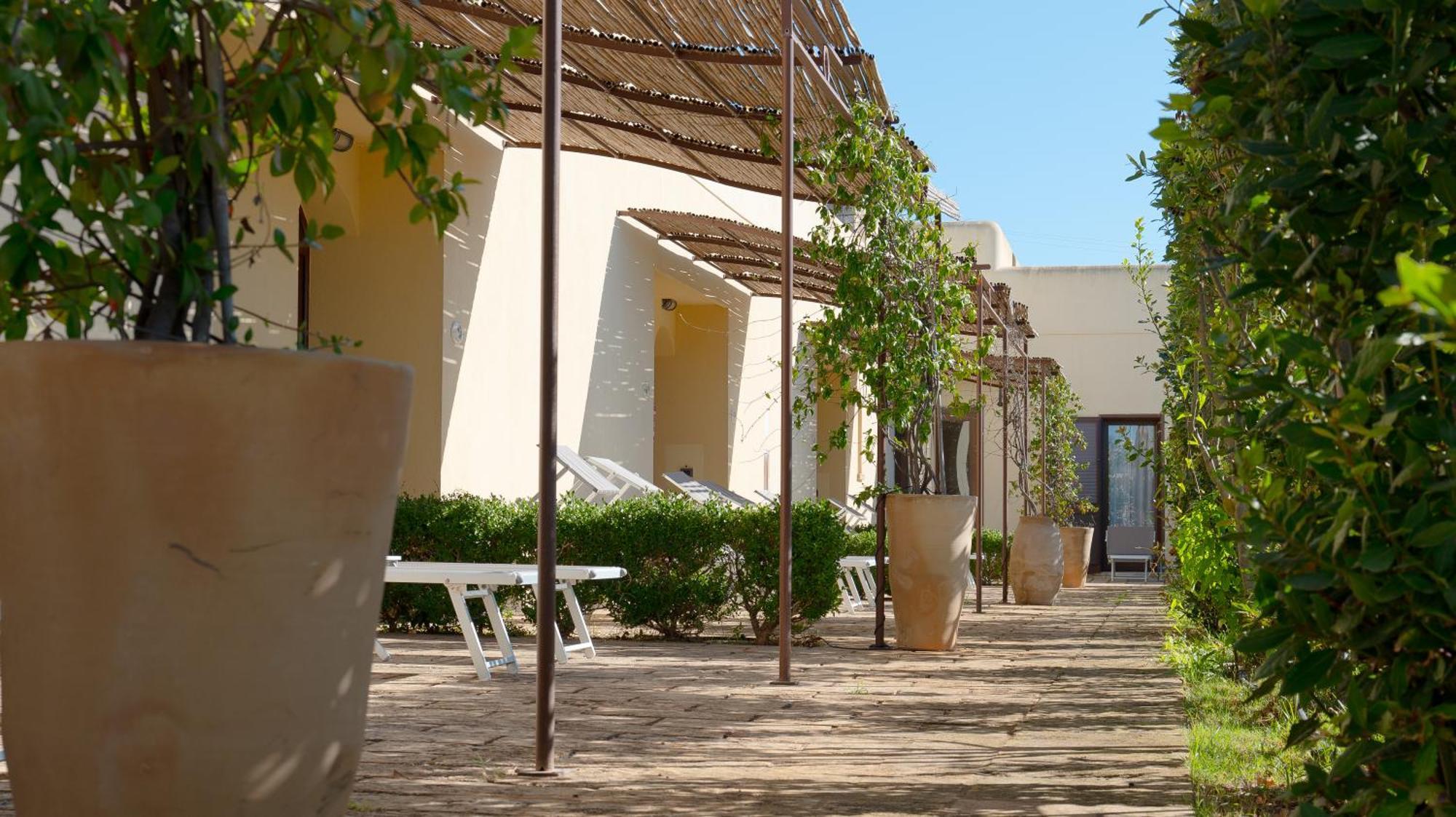 Delle Rose, Hotel & Horse Riding Torre Vado Exterior photo