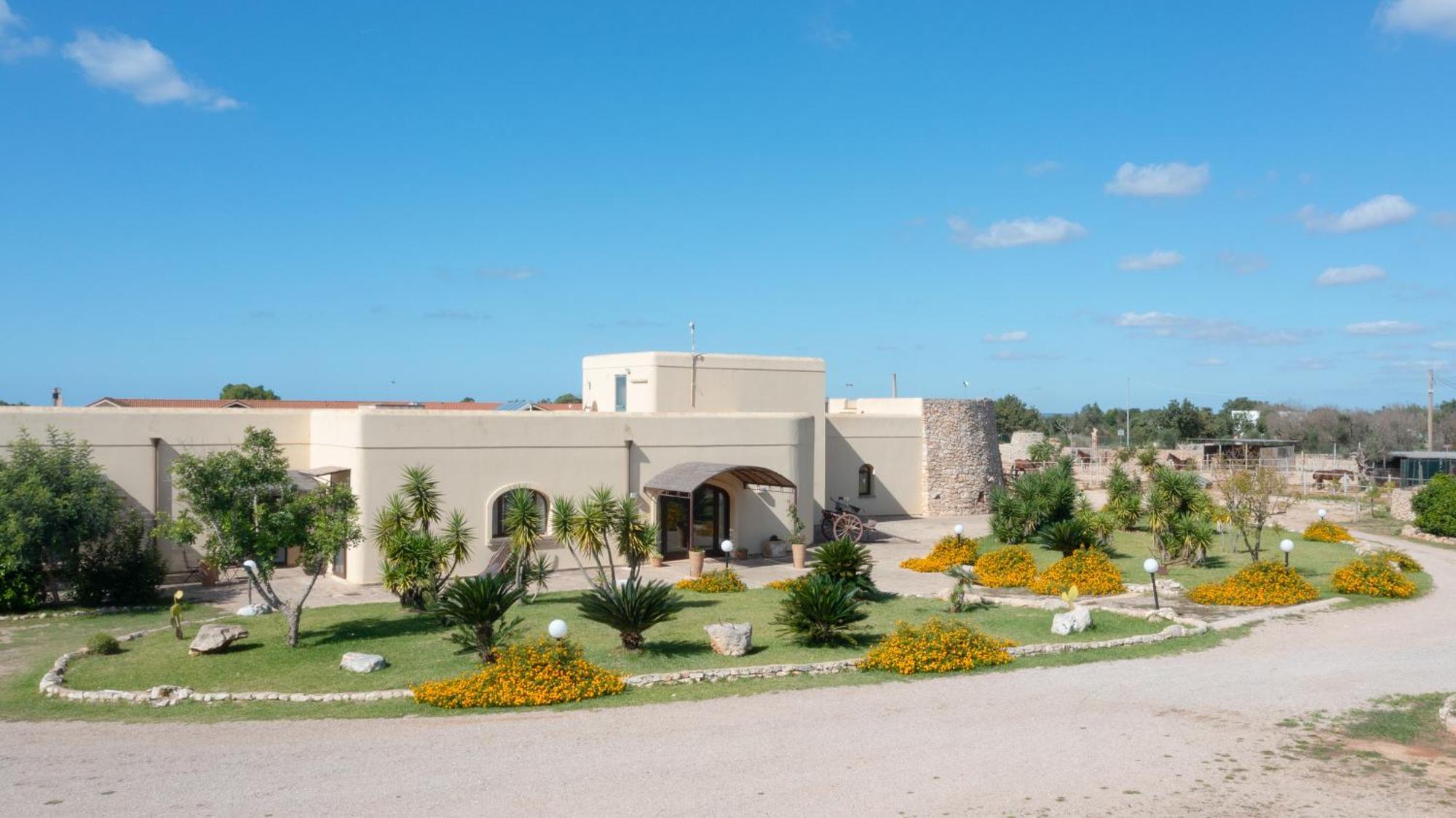 Delle Rose, Hotel & Horse Riding Torre Vado Exterior photo