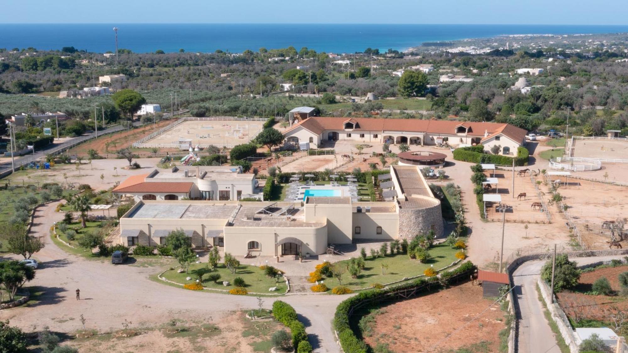 Delle Rose, Hotel & Horse Riding Torre Vado Exterior photo